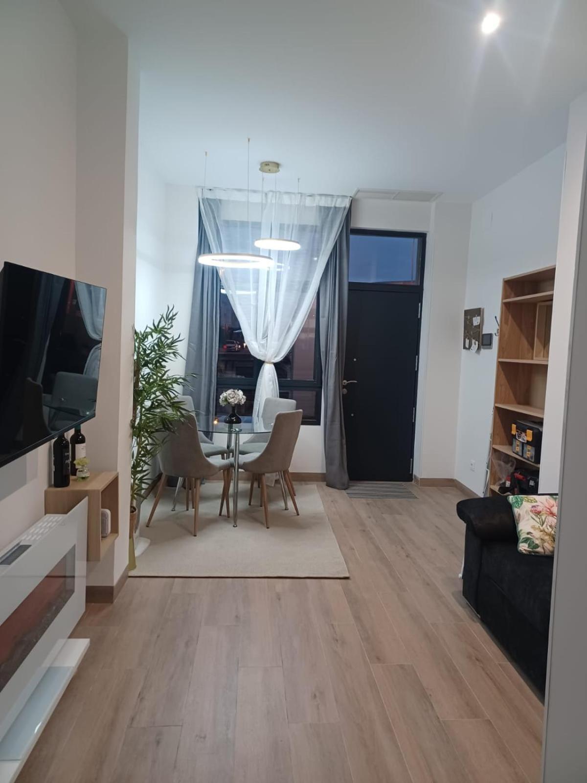 Apartamento El Paseo A 169 - Junto A La Madrid